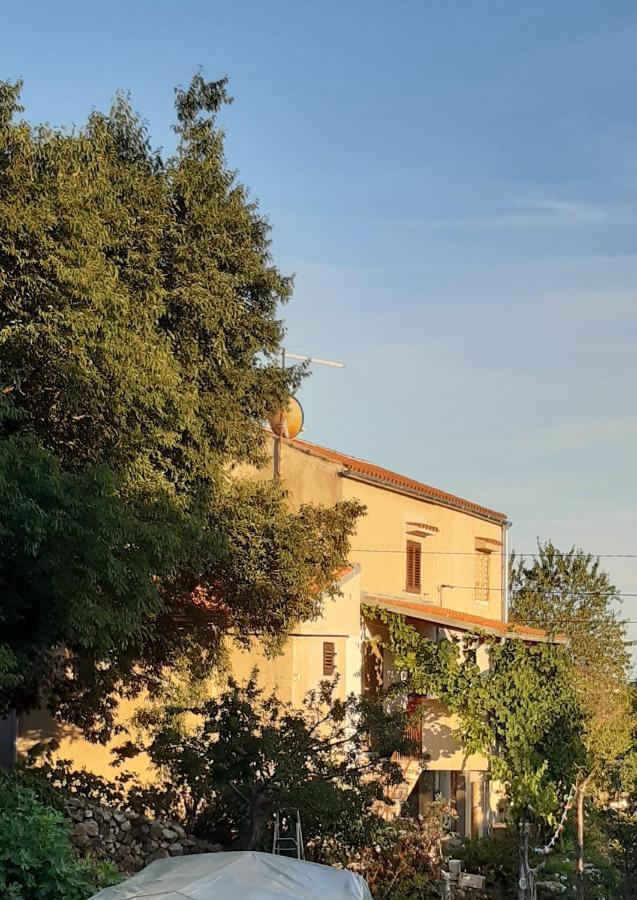 Holiday Home Loznati Крес Екстериор снимка