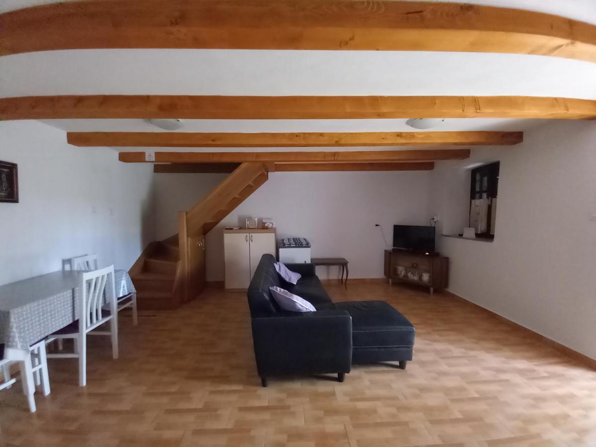 Holiday Home Loznati Крес Екстериор снимка