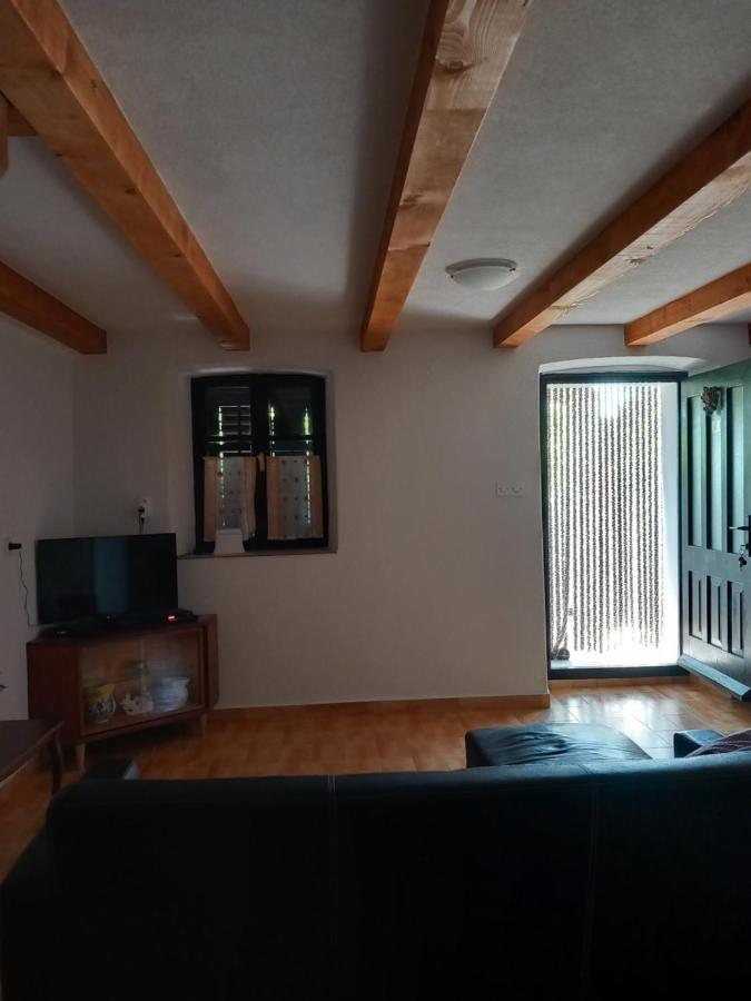 Holiday Home Loznati Крес Екстериор снимка