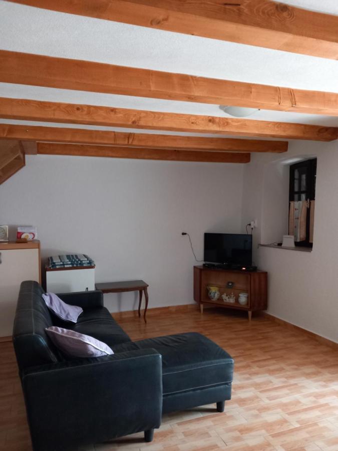 Holiday Home Loznati Крес Екстериор снимка