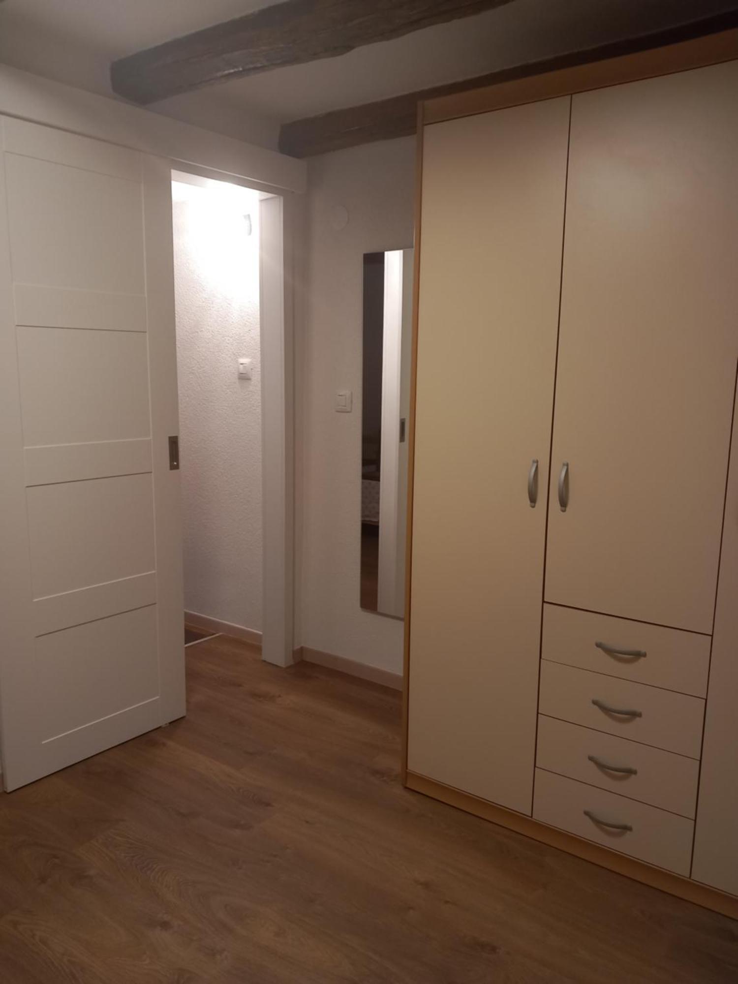Holiday Home Loznati Крес Стая снимка