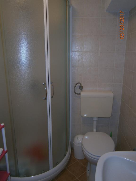 Holiday Home Loznati Крес Екстериор снимка