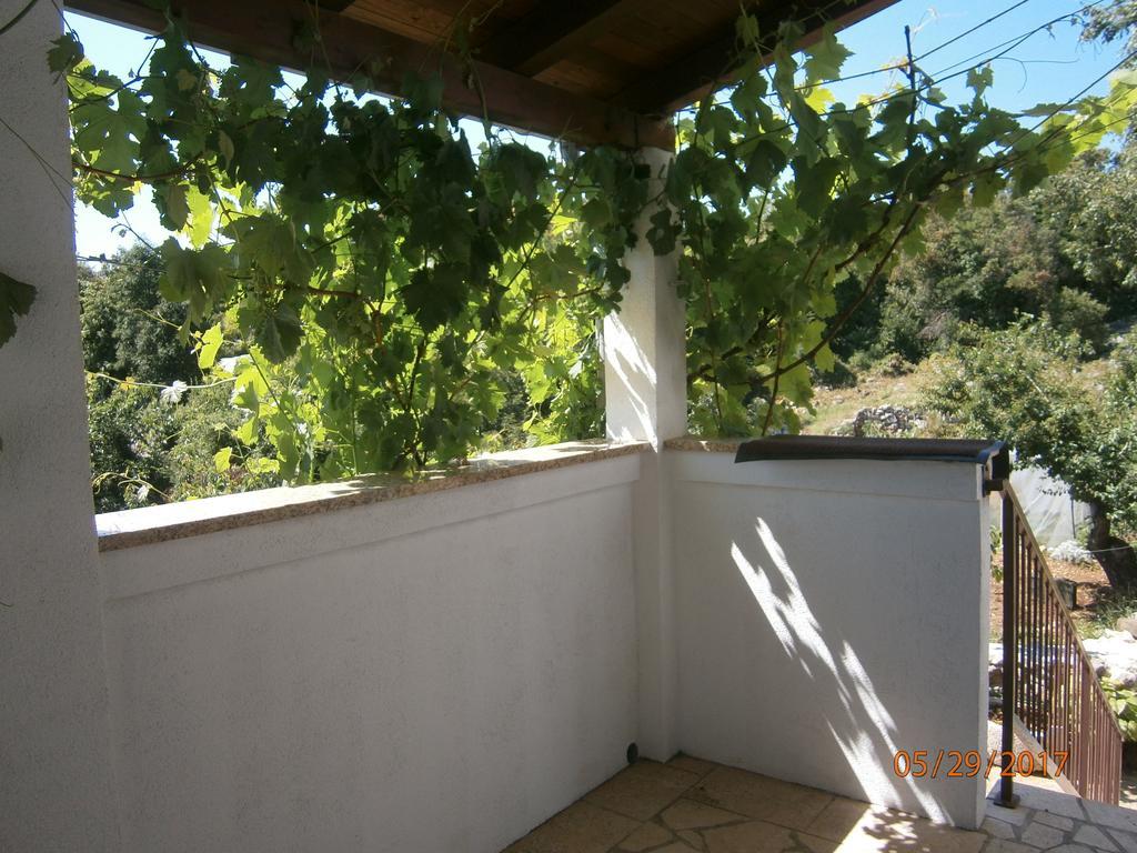 Holiday Home Loznati Крес Екстериор снимка