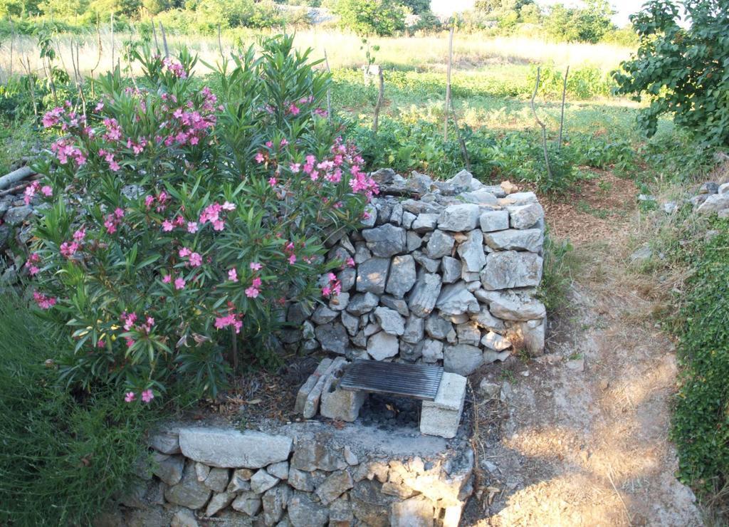 Holiday Home Loznati Крес Екстериор снимка