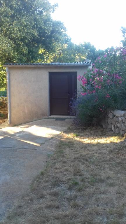 Holiday Home Loznati Крес Екстериор снимка